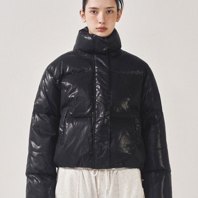 NICOLE GLOSSY SHORT PUFFER PADDING_BLACK
