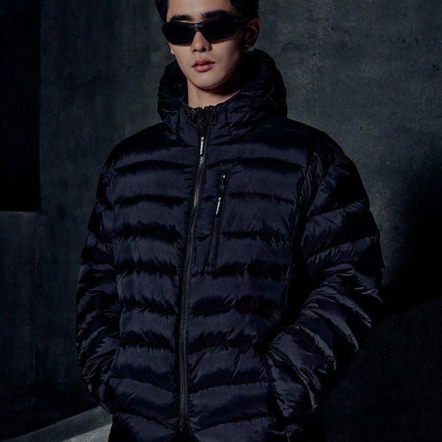 CREST LIGHT DUCK DOWN - BLACK